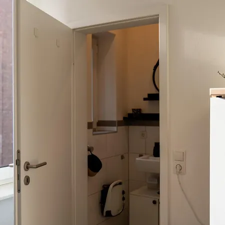 Apartament Interior - Service In Bahnhofsnaehe Und Unesco-bergpark Mit Parkplatzmoeglichkeit, Ebk, Kinderfreundlich, Kassel