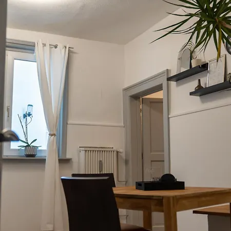 Апартаменты Interior - Service In Bahnhofsnaehe Und Unesco-bergpark Mit Parkplatzmoeglichkeit, Ebk, Kinderfreundlich, *
